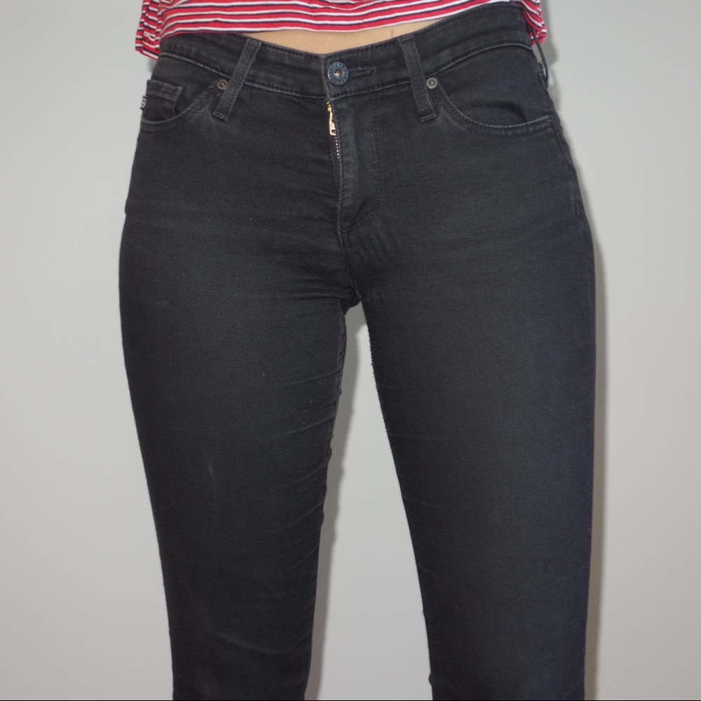 Black skinny jeans
